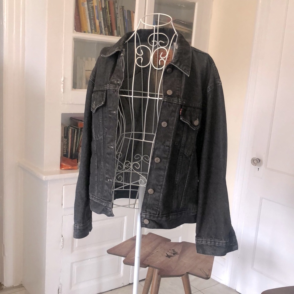 Dark Denim Levi’s Boyfriend Jacket